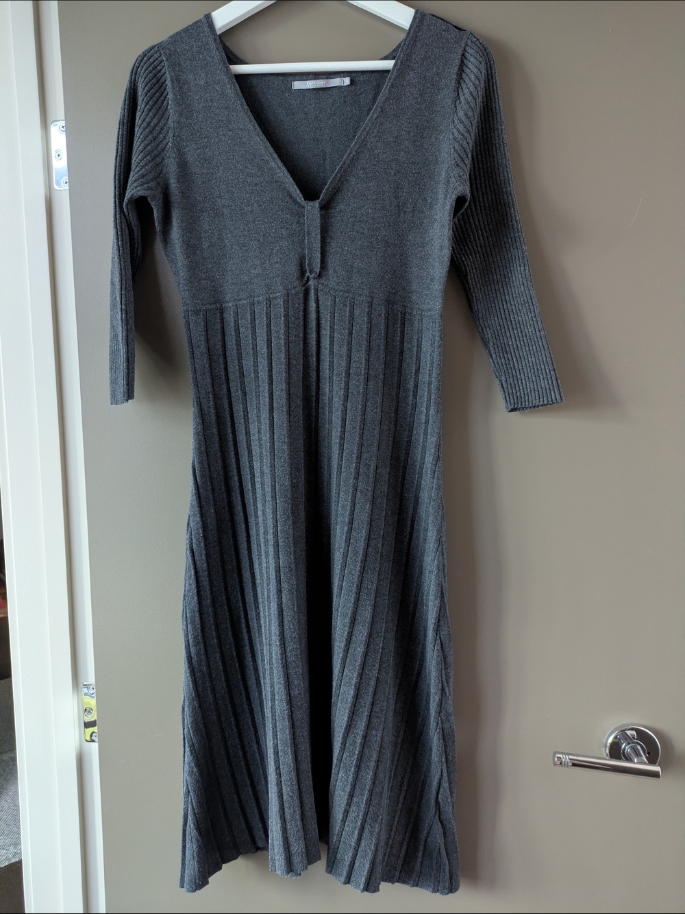 InWear Pleated Knit Dress Dark Grey V Neck Fit & Flare Midi Minimalist Small